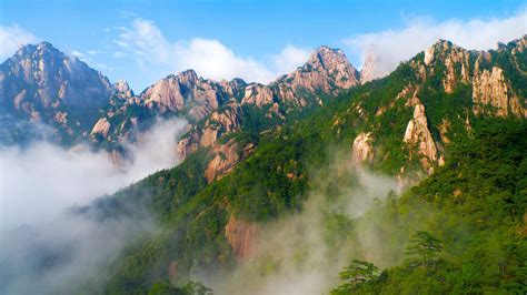 十大名山|中国最美的十大名山，登榜《中国国家地理》，你知道几个？（。